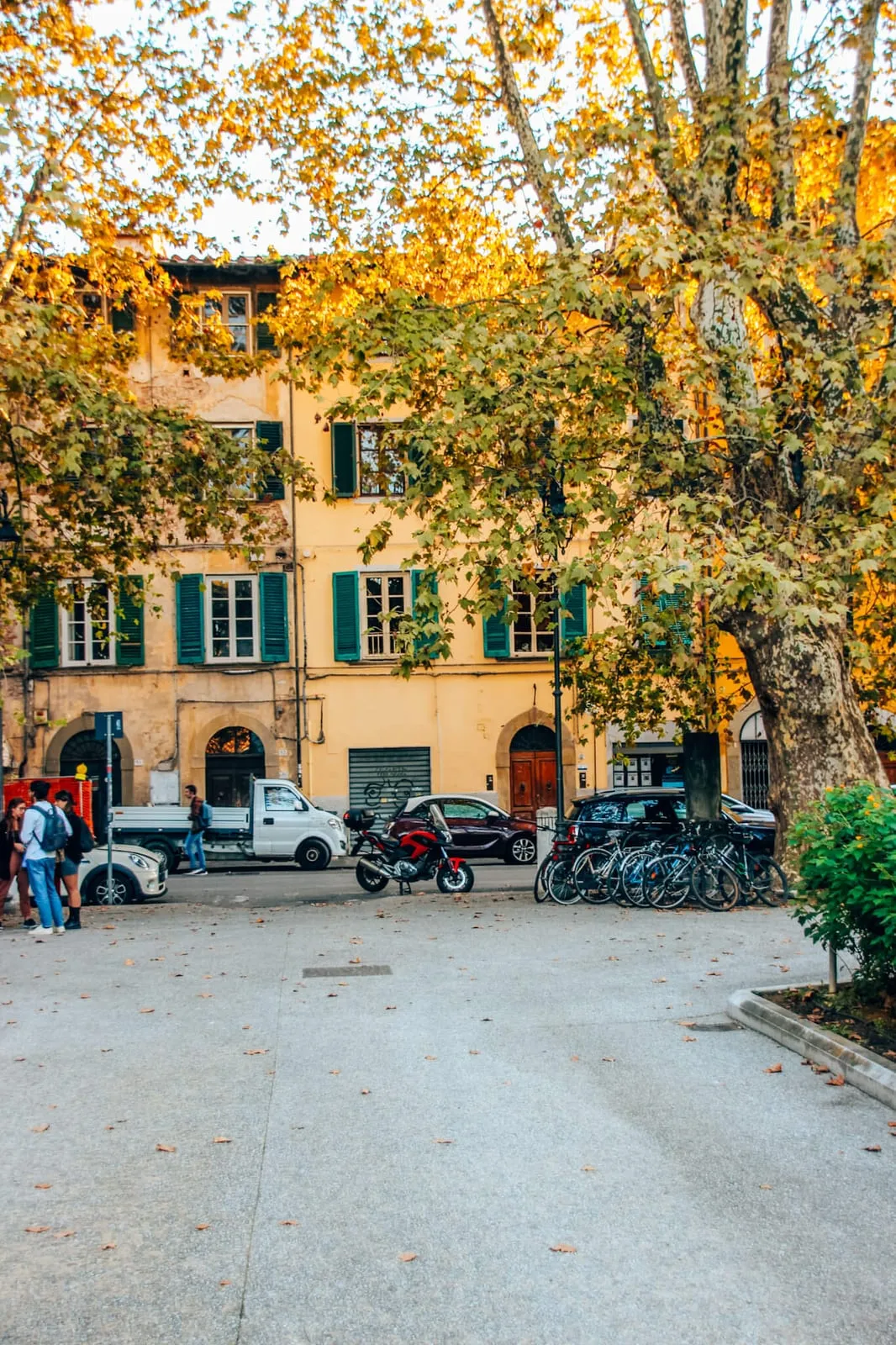 Piazza Martiri della Libertà – Foto 1